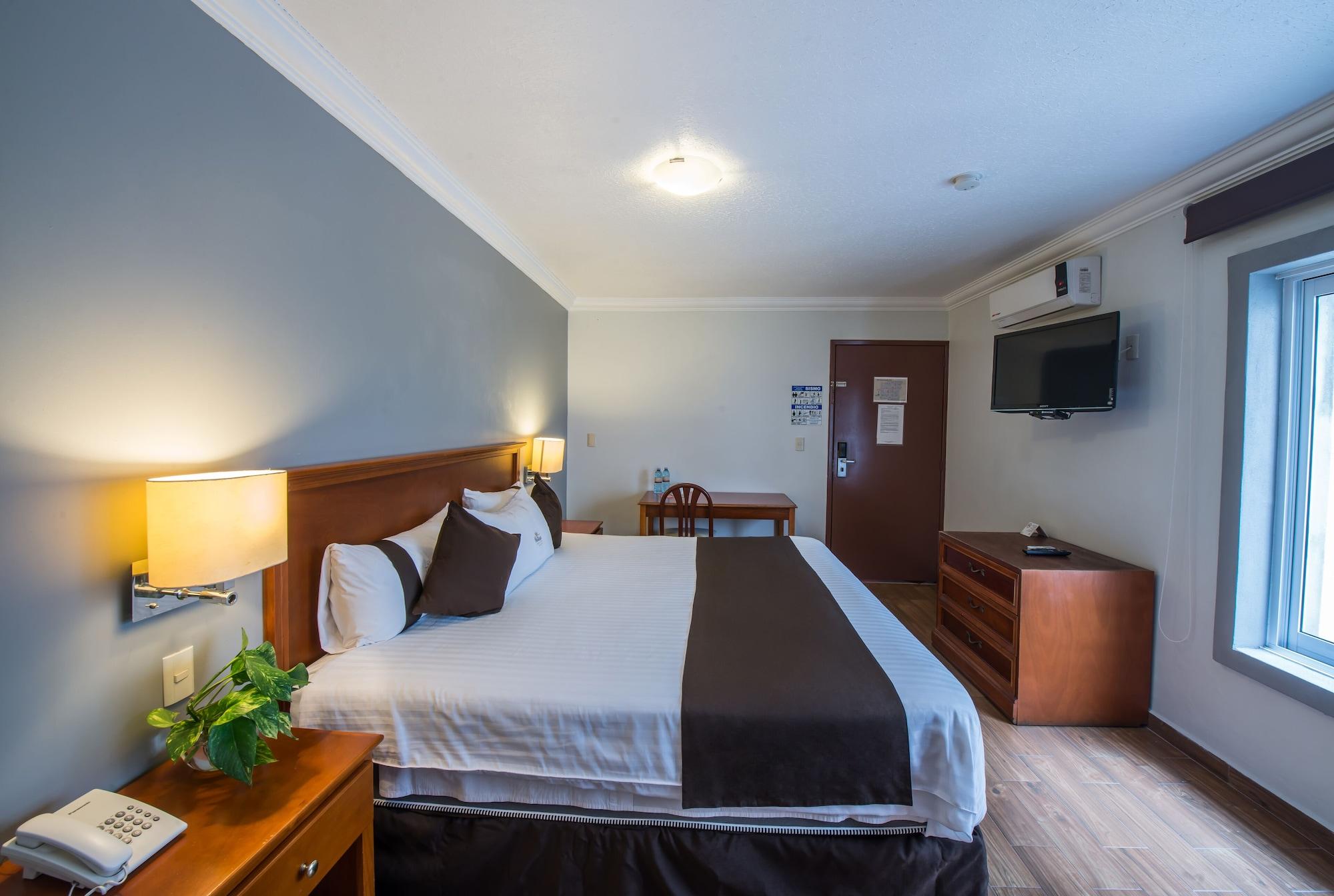 Del Marques Hotel And Suites Guadalajara Dış mekan fotoğraf