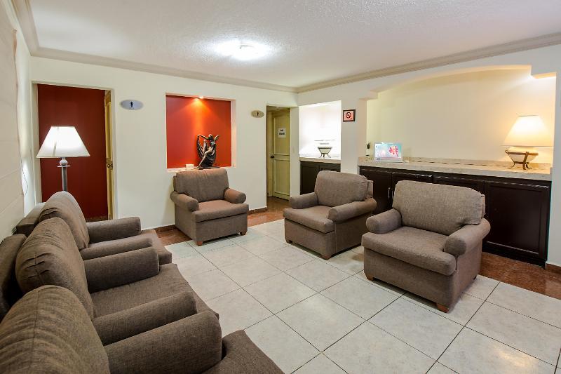 Del Marques Hotel And Suites Guadalajara Dış mekan fotoğraf