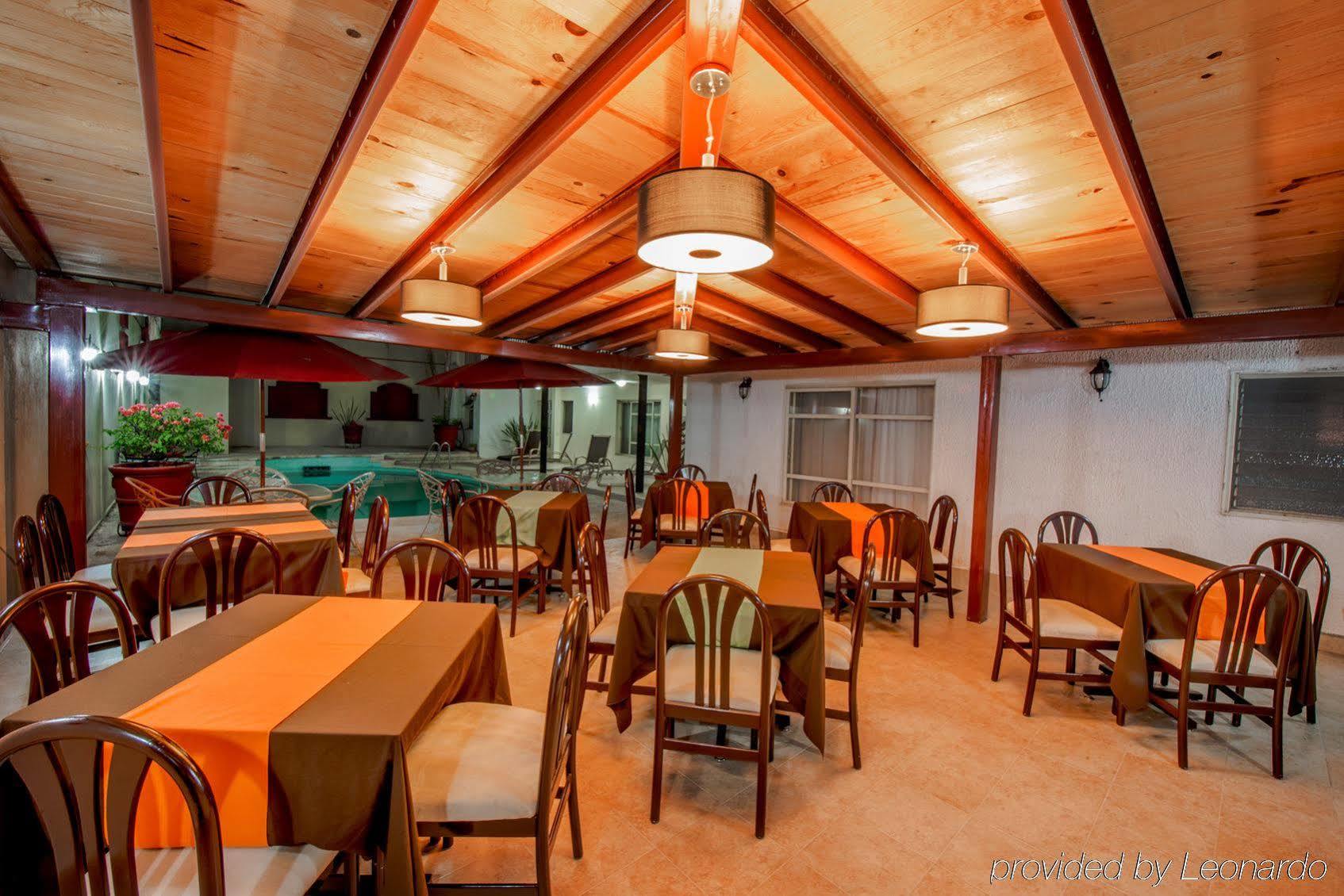 Del Marques Hotel And Suites Guadalajara Dış mekan fotoğraf
