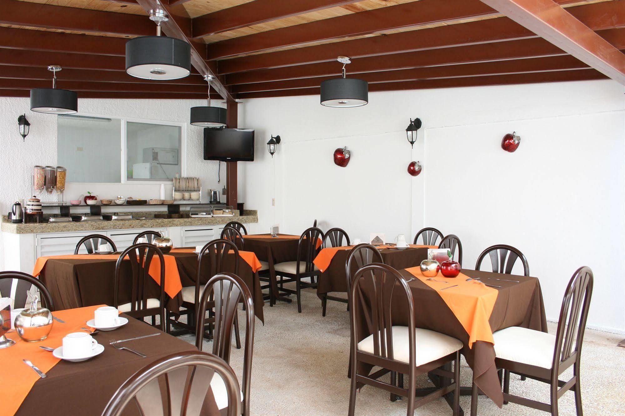 Del Marques Hotel And Suites Guadalajara Dış mekan fotoğraf
